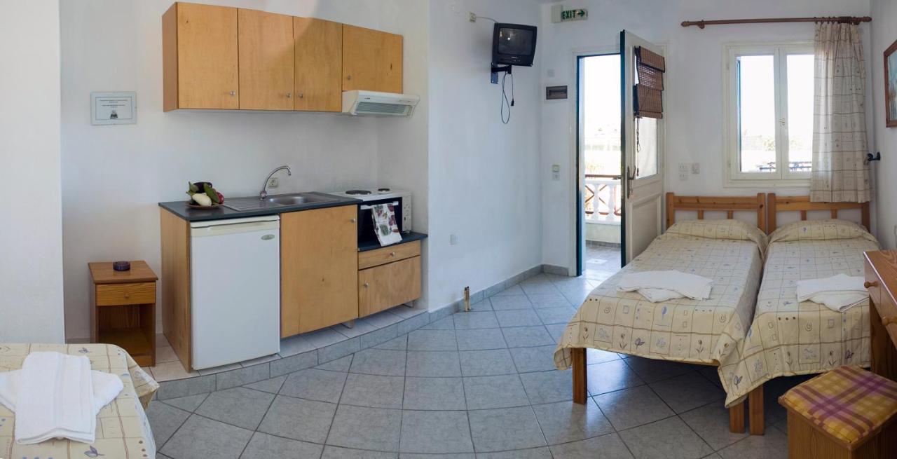 סקופלוס טאון Alexandros Rooms & Studios מראה חיצוני תמונה