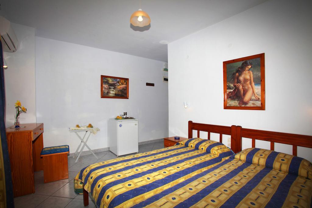 סקופלוס טאון Alexandros Rooms & Studios חדר תמונה