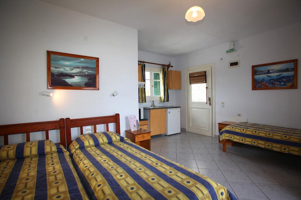סקופלוס טאון Alexandros Rooms & Studios מראה חיצוני תמונה