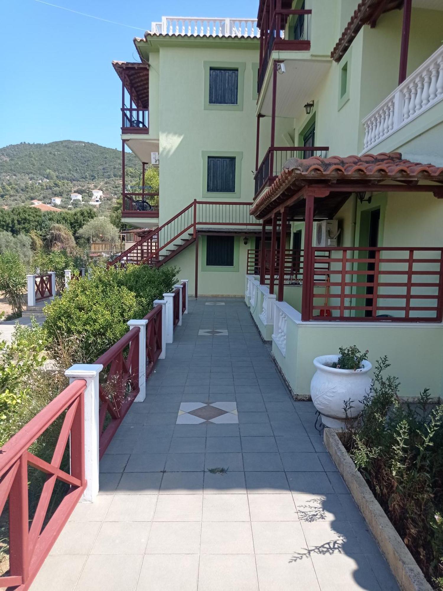 סקופלוס טאון Alexandros Rooms & Studios מראה חיצוני תמונה