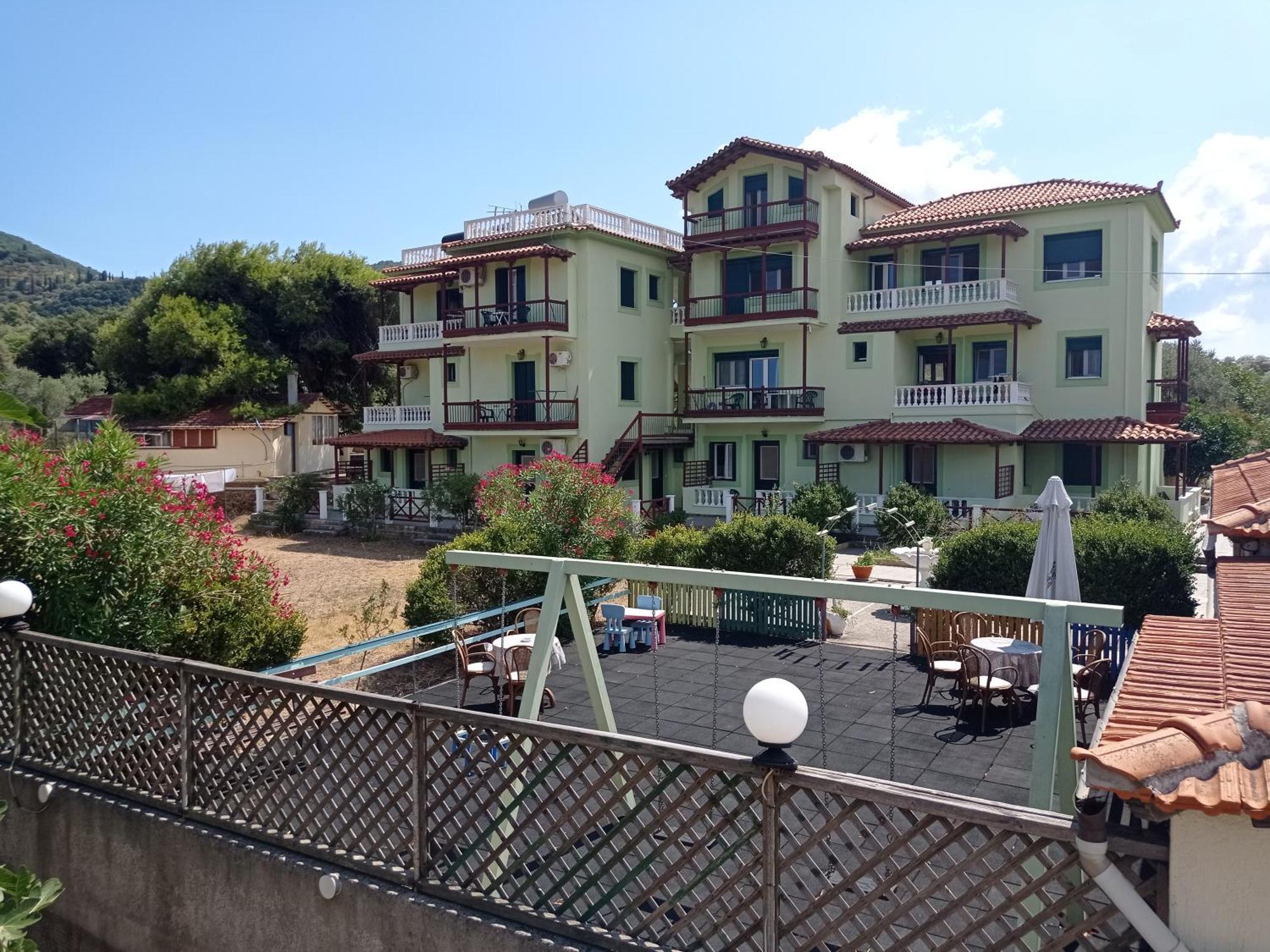 סקופלוס טאון Alexandros Rooms & Studios מראה חיצוני תמונה