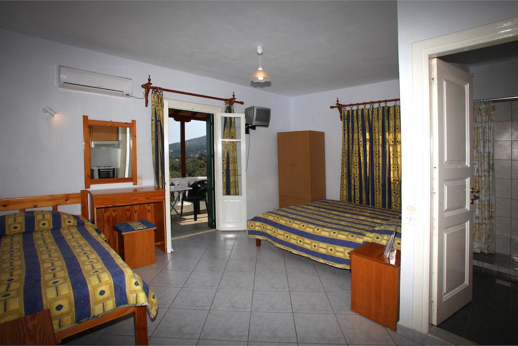 סקופלוס טאון Alexandros Rooms & Studios מראה חיצוני תמונה